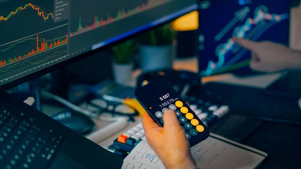 How Can UK Residents Leverage Banking Services for Property Investments?